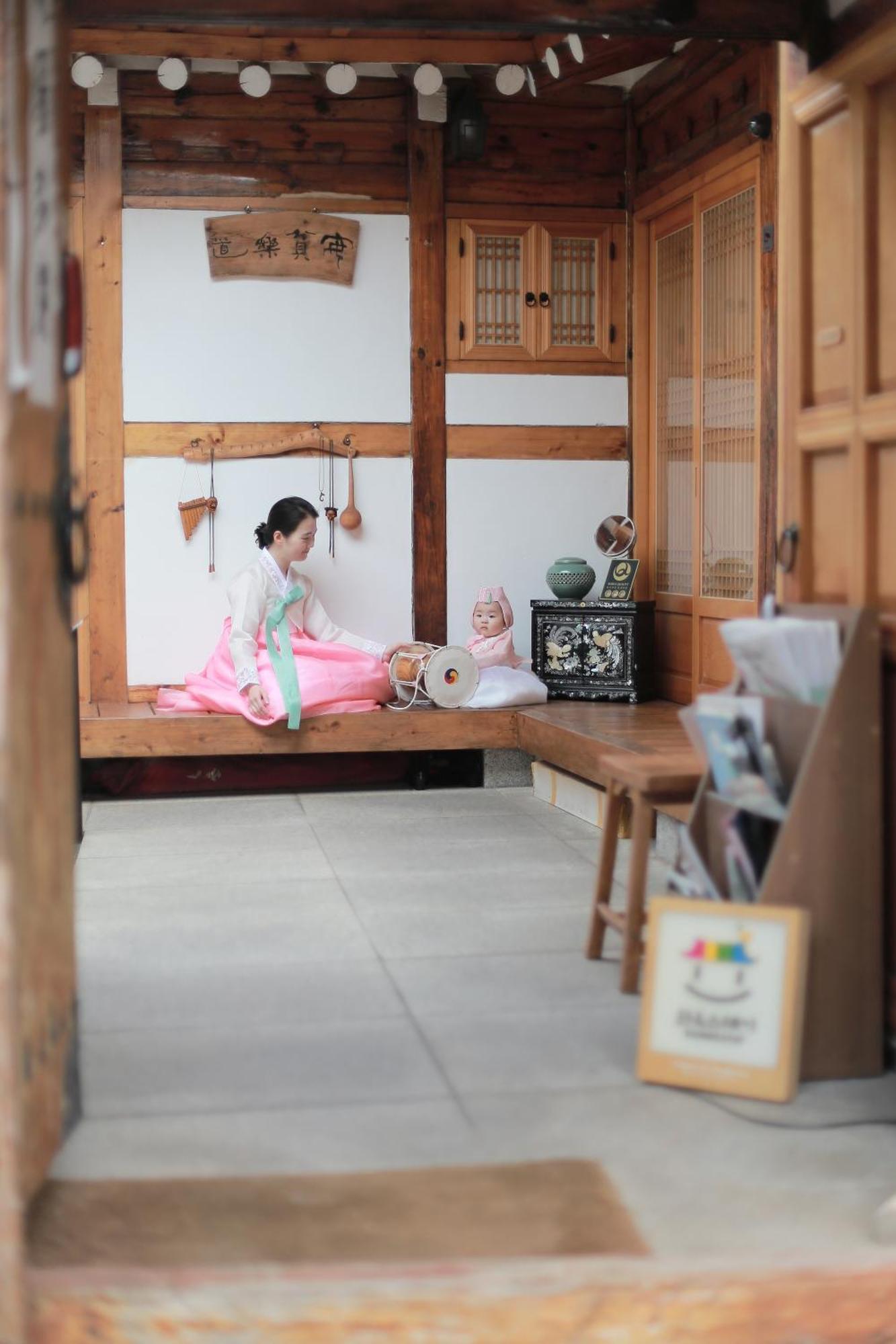 Hanok Guesthouse Nuha Seoul Exterior foto